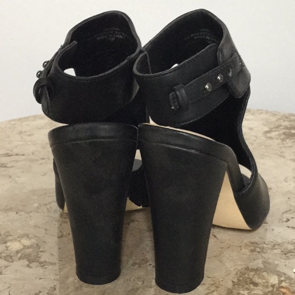 BOSTON PROPER BLACK BACK OUT HIGH HEELS - Picture 4 of 8